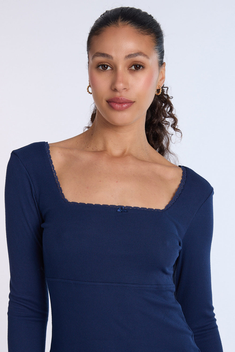 Haut à manches longues en tricot côtelé super doux AERO Haut à manches longues en tricot côtelé super doux AERO