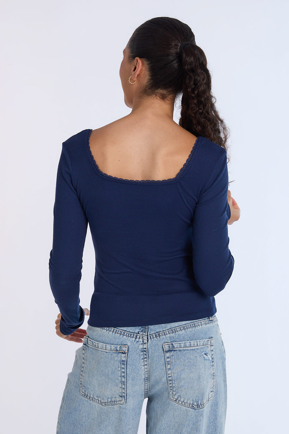 Haut à manches longues en tricot côtelé super doux AERO Haut à manches longues en tricot côtelé super doux AERO