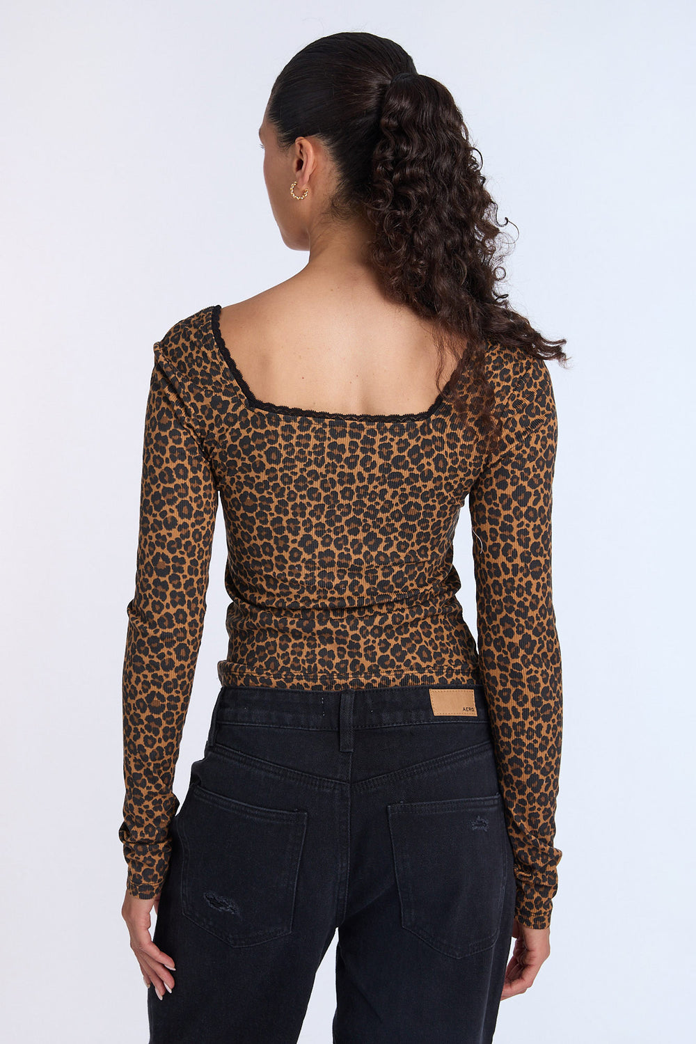 Haut à manches longues en tricot côtelé super doux AERO Haut à manches longues en tricot côtelé super doux AERO