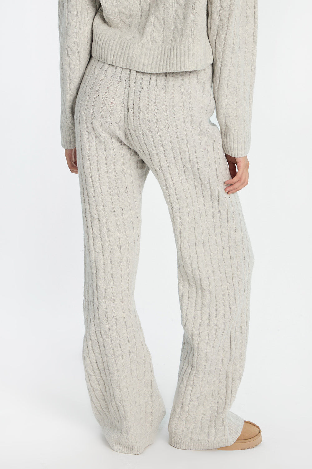 Pantalon en tricot torsadé AERO Pantalon en tricot torsadé AERO