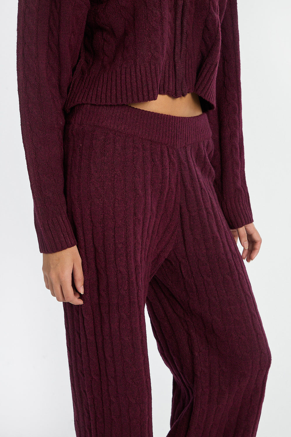 Pantalon en tricot torsadé AERO Pantalon en tricot torsadé AERO