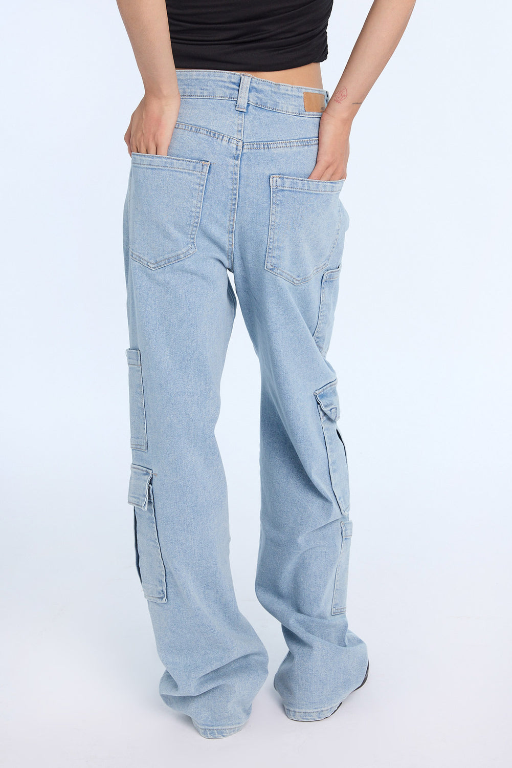 AERO High Rise Baggy Cargo Jeans AERO High Rise Baggy Cargo Jeans