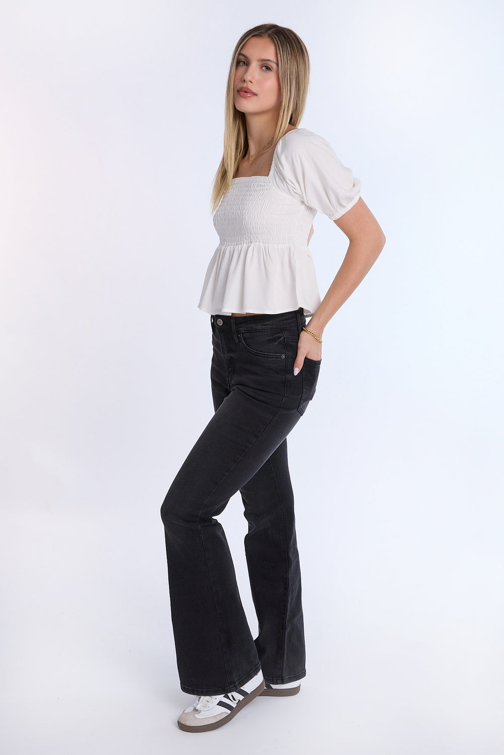 AERO High Rise Flare Jeans AERO High Rise Flare Jeans