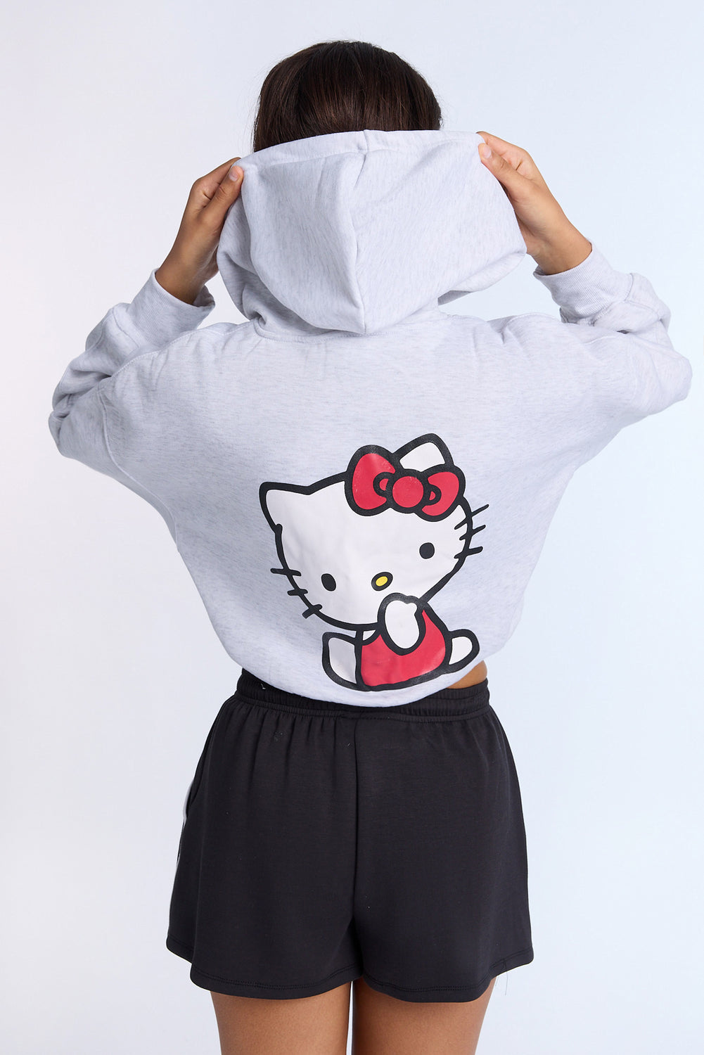 Haut à capuchon courte imprimé Hello Kitty Haut à capuchon courte imprimé Hello Kitty - West49