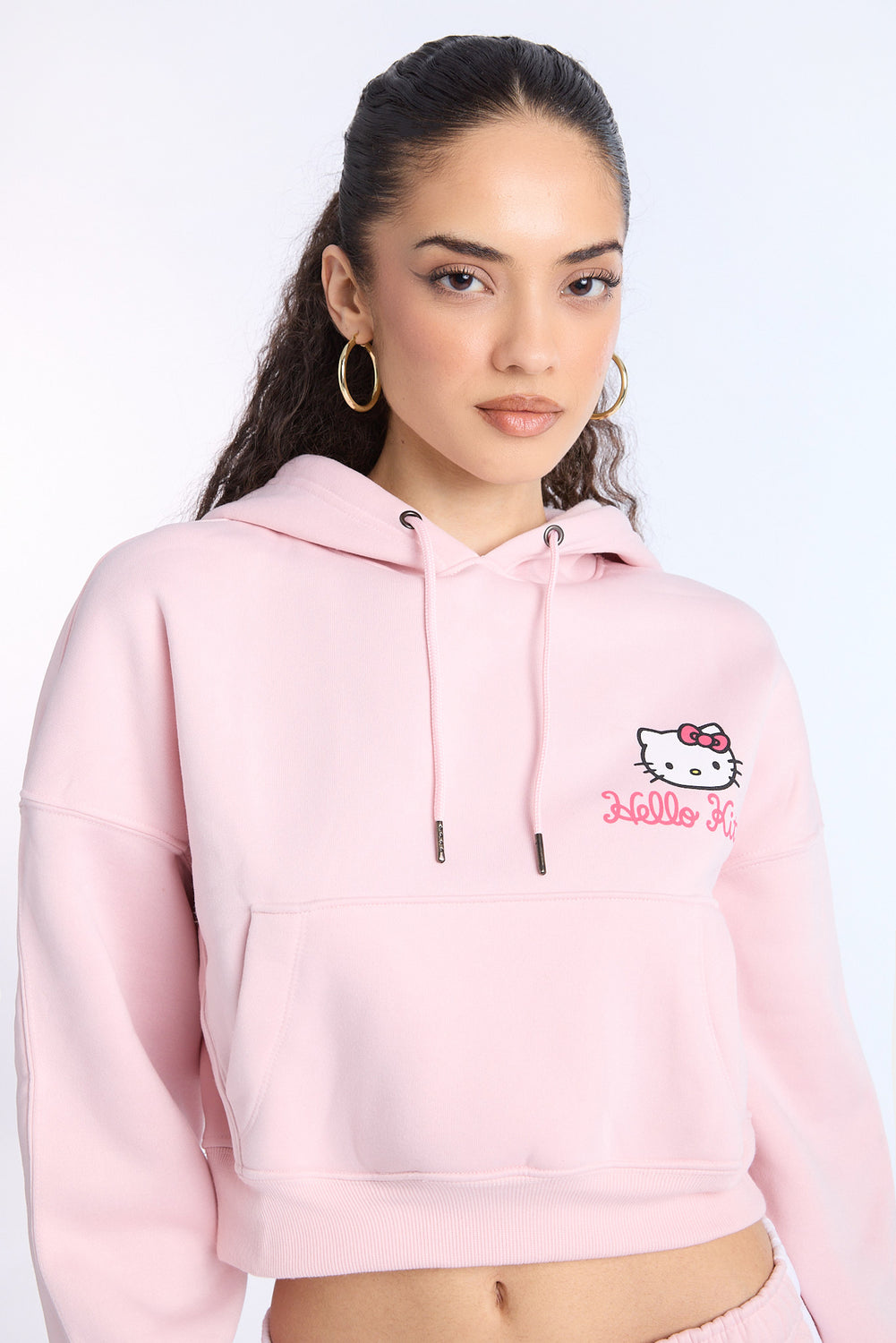 Haut à capuchon à coupe courte Hello Kitty Haut à capuchon à coupe courte Hello Kitty - West49