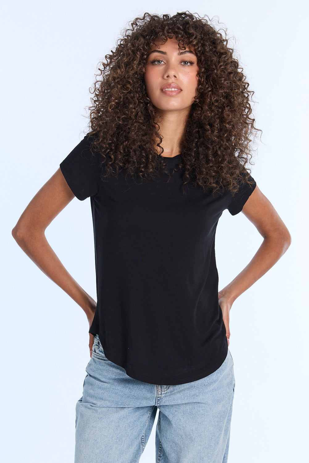 AERO Short Sleeve Crewneck Relaxed Tee AERO Short Sleeve Crewneck Relaxed Tee
