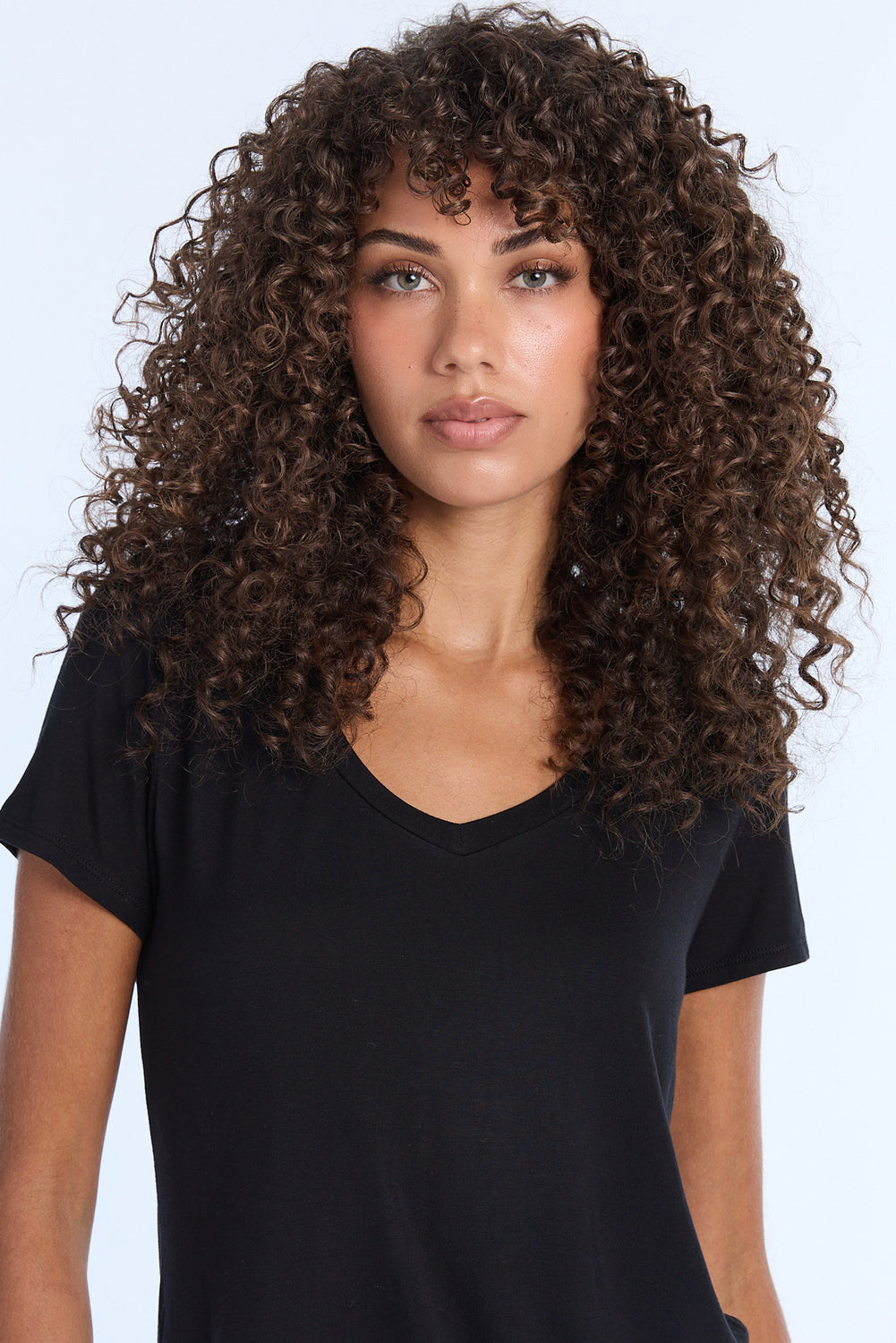 AERO Short Sleeve V-Neck Relaxed Tee AERO Short Sleeve V-Neck Relaxed Tee