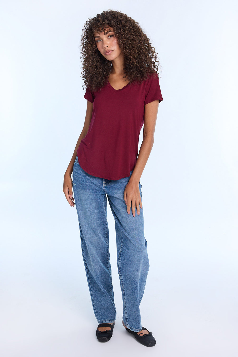 AERO Short Sleeve V-Neck Relaxed Tee AERO Short Sleeve V-Neck Relaxed Tee