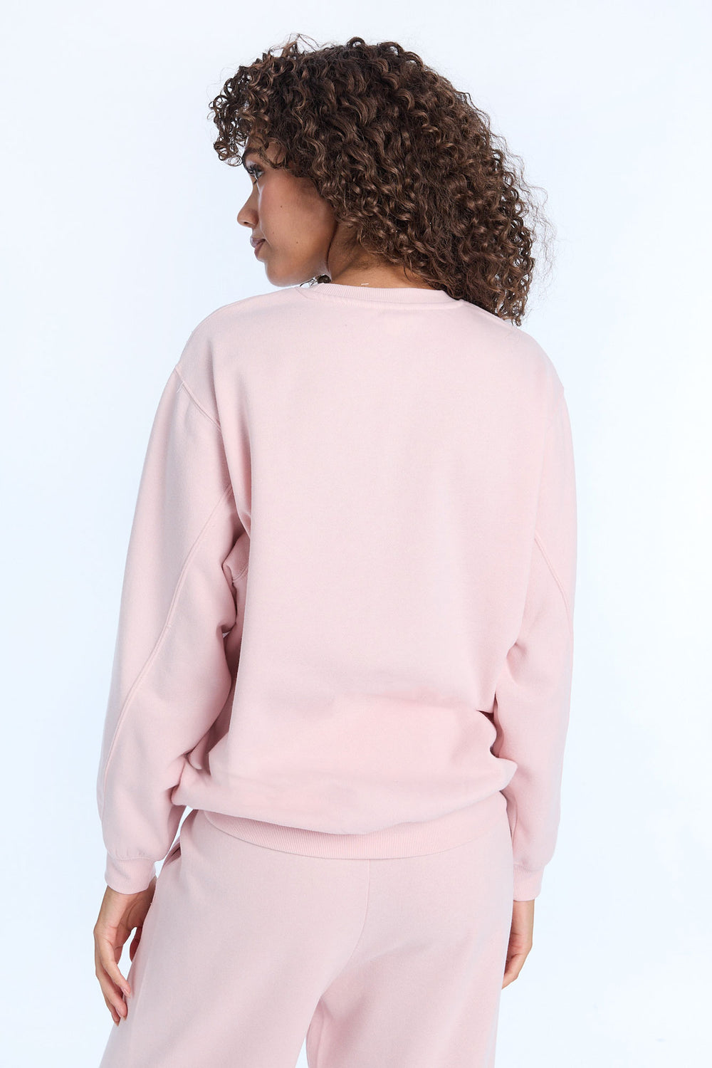 AERO Oversized Graphic Crewneck Sweatshirt AERO Oversized Graphic Crewneck Sweatshirt